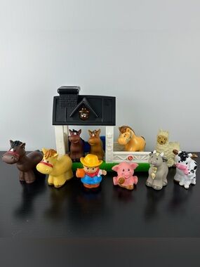 Fisher Price Little People Horse Stable Playset Farmer & 9 Farm Animal Figurines